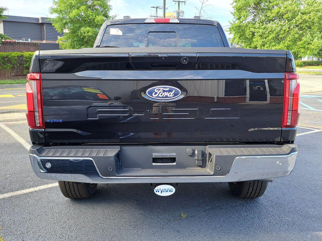 2026 FORD F-150 LARIAT photo 5