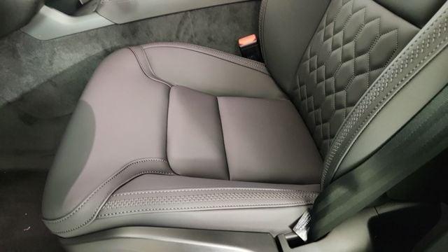2026 Volvo XC90 B5 CORE — миниатюра 13