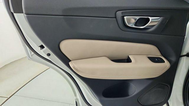 صورة مصغرة 26 لـ 2026 Volvo XC60 PLUG-IN HYBRID T8 PLUS