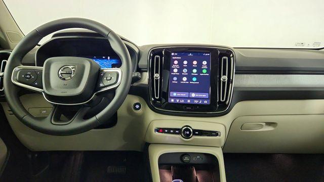 2026 Volvo XC40 B5 PLUS thumbnail 24