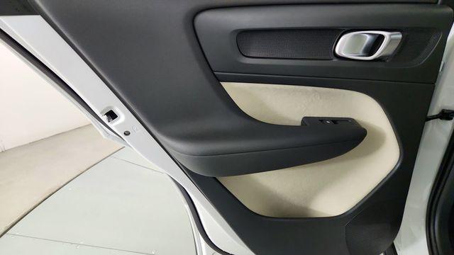 2026 Volvo XC40 B5 PLUS thumbnail 26