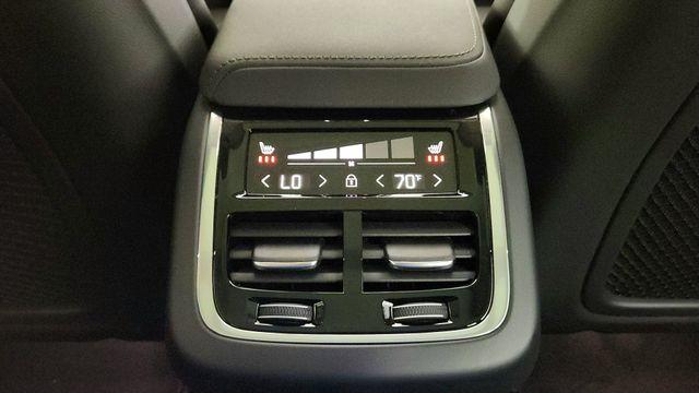 2026 Volvo XC60 B5 ULTRA — миниатюра 27