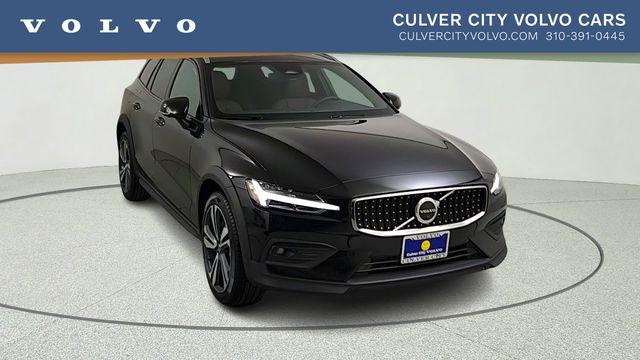 New 2026 Volvo V60 Cross Country B5 Plus