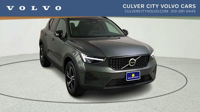 New 2026 Volvo XC40 B5 Core