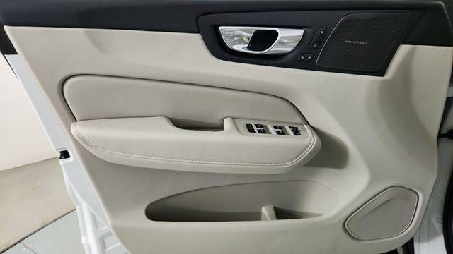 2026 Volvo XC60 PLUG-IN HYBRID T8 ULTRA 缩略图 9