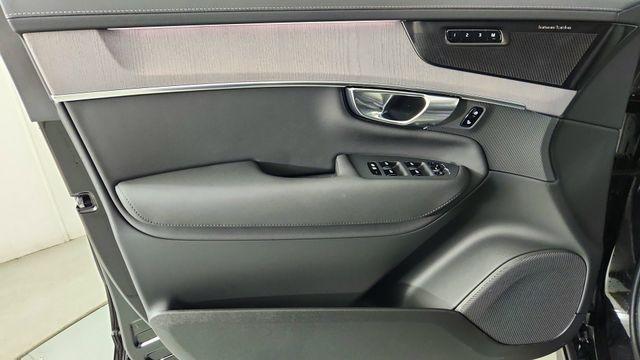 2026 Volvo XC90 B6 ULTRA DARK THEME 6-SEATER — фото 9