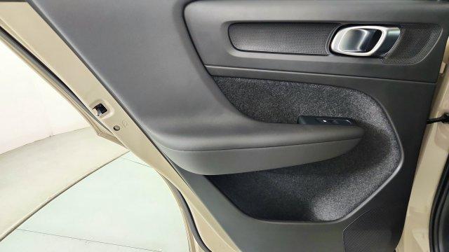 2026 Volvo XC40 B5 PLUS — миниатюра 27