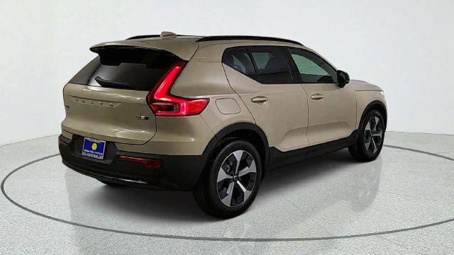 2026 Volvo XC40 B5 PLUS 照片 7