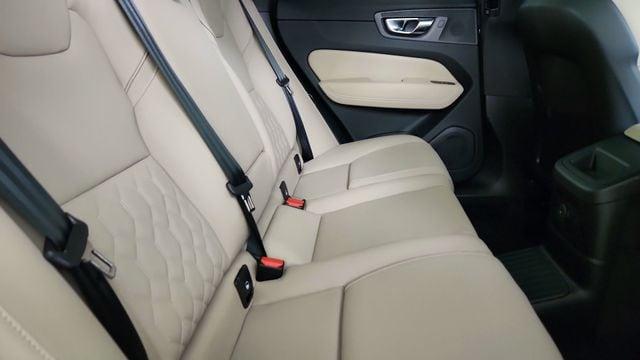 صورة مصغرة 31 لـ 2026 Volvo XC60 PLUG-IN HYBRID T8 PLUS
