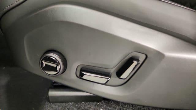 صورة مصغرة 13 لـ 2026 Volvo XC90 B6 PLUS 7-SEATER