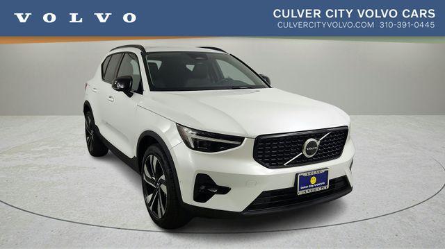 New 2026 Volvo XC40 B5 Ultra