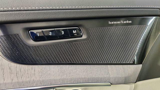 2026 Volvo XC90 B6 ULTRA 7-SEATER — фото 11
