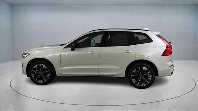 2026 Volvo XC60 B5 PLUS — фото 4