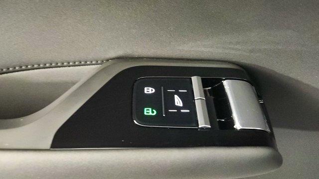 صورة 10 لـ 2026 Volvo EX90 TWIN MOTOR ULTRA
