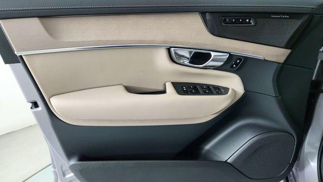 2026 Volvo XC90 B6 PLUS 7-SEATER — фото 9