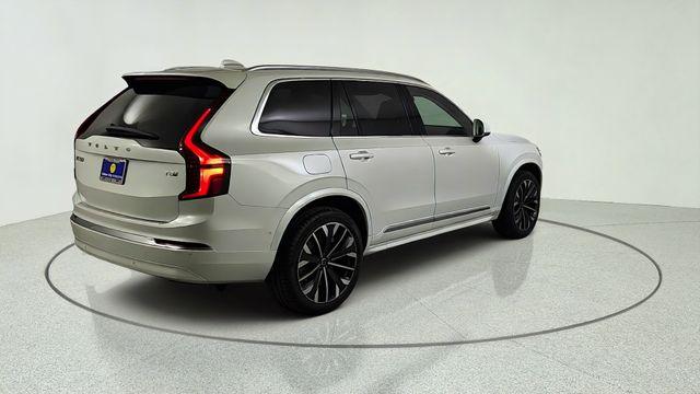 صورة 7 لـ 2026 Volvo XC90 PLUG-IN HYBRID T8 PLUS 6-SEATER