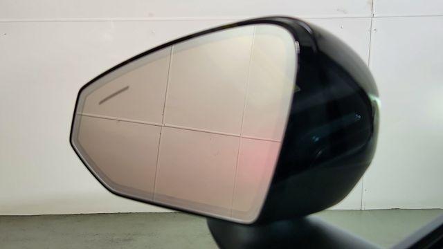 صورة 12 لـ 2026 Volvo EX30 TWIN MOTOR ULTRA