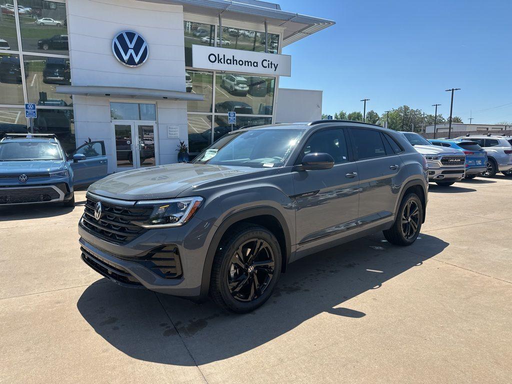 New 2026 Volkswagen Atlas Cross Sport 2.0T SEL R-Line Black