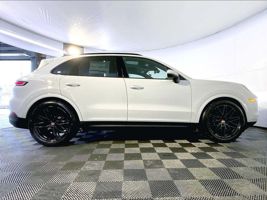 صورة 8 لـ 2026 Porsche CAYENNE