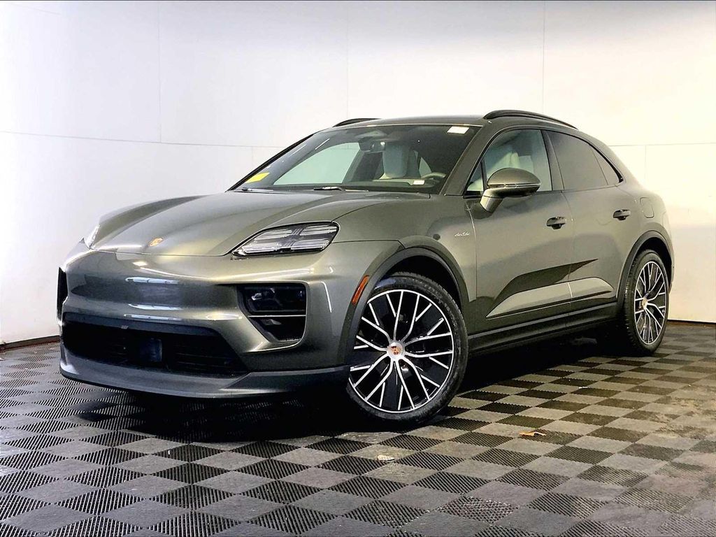 New 2026 Porsche Macan Macan Electric 4