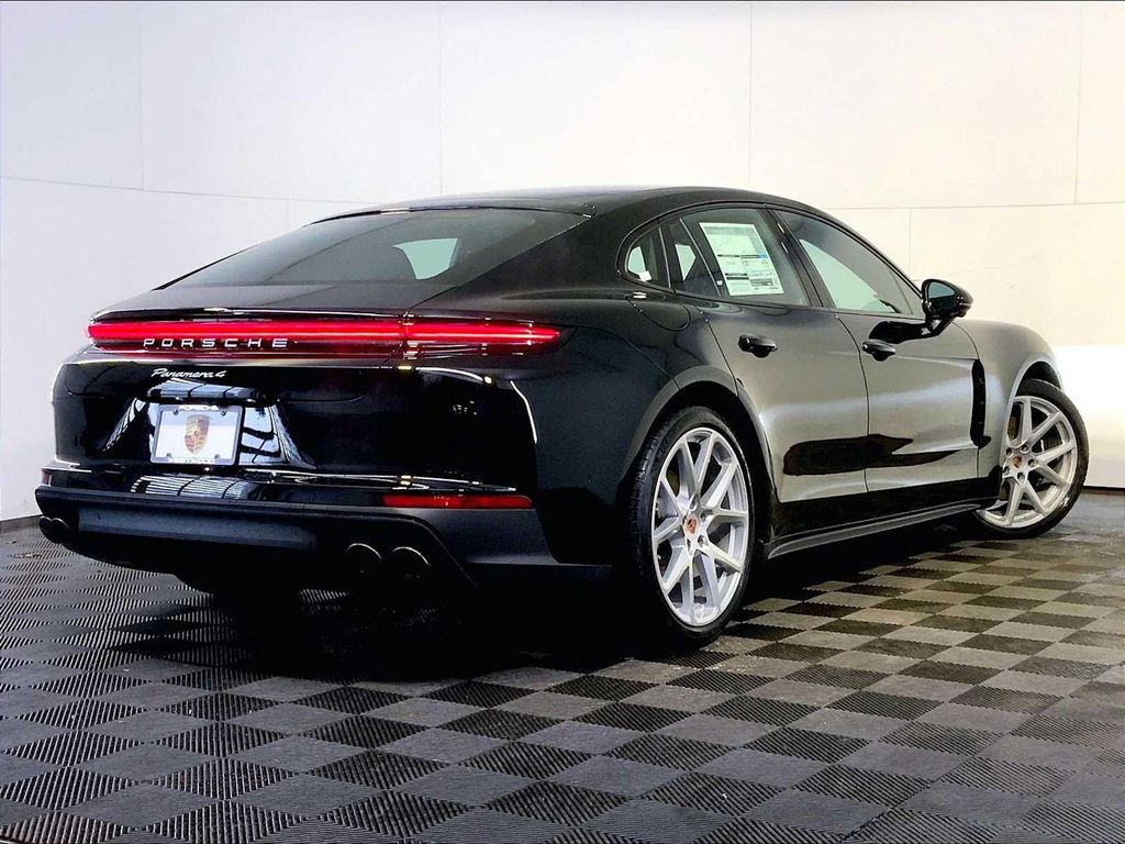 صورة 7 لـ 2026 Porsche PANAMERA 4
