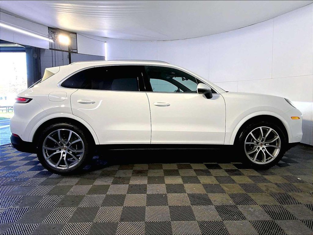 PORSCHE CAYENNE - 8