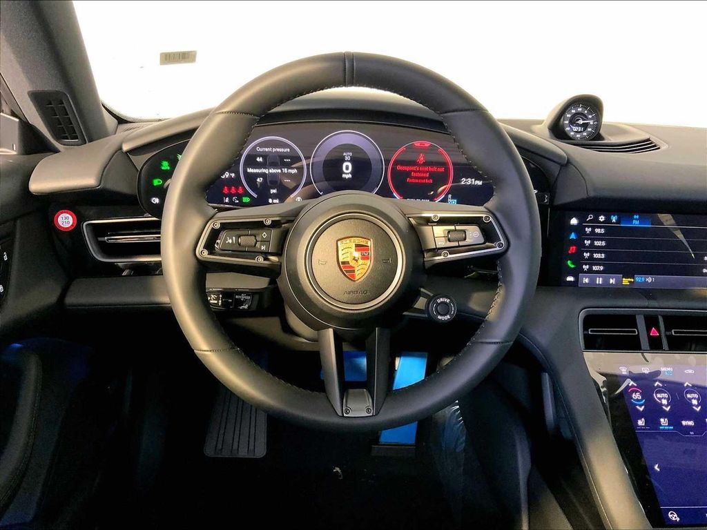 صورة مصغرة 15 لـ 2026 Porsche TAYCAN 4S