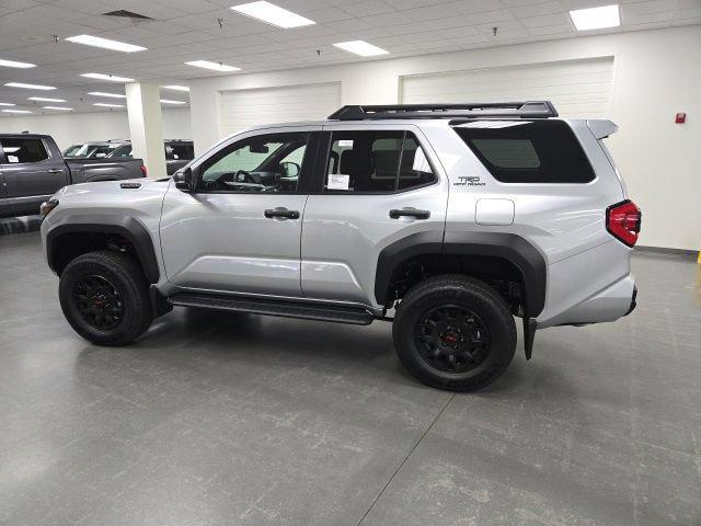 صورة 3 لـ 2026 Toyota 4RUNNER TRD OFF ROAD
