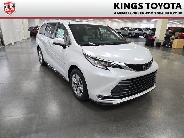 New 2026 Toyota Sienna Limited