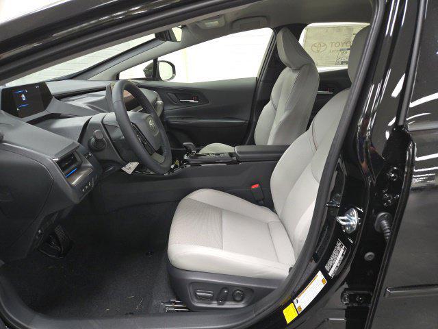 صورة مصغرة 17 لـ 2027 Toyota PRIUS XLE