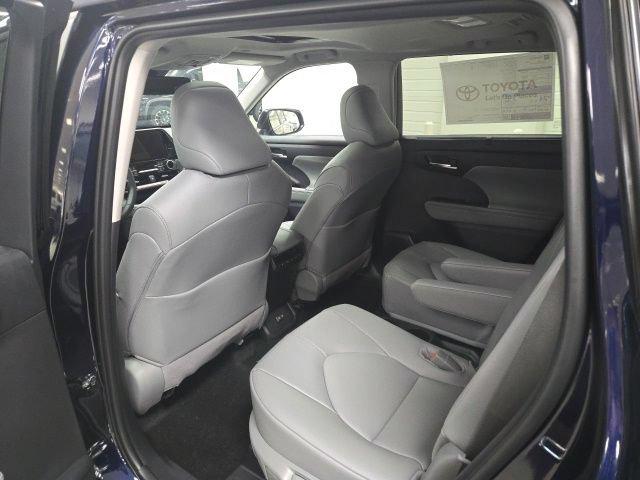 صورة مصغرة 17 لـ 2026 Toyota HIGHLANDER XLE
