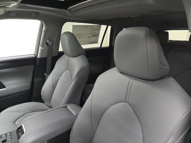 صورة مصغرة 21 لـ 2026 Toyota HIGHLANDER XLE