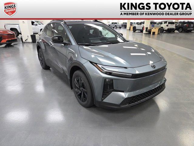 New 2026 Toyota C-HR SE