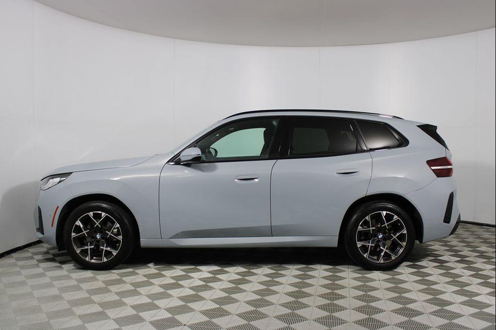 صورة مصغرة 39 لـ 2025 BMW X3 30 XDRIVE