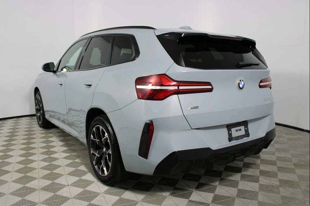 صورة مصغرة 40 لـ 2025 BMW X3 30 XDRIVE