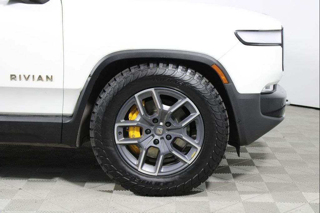 صورة مصغرة 11 لـ 2024 Rivian R1S ADVENTURE QUAD MOTOR LARGE PACK