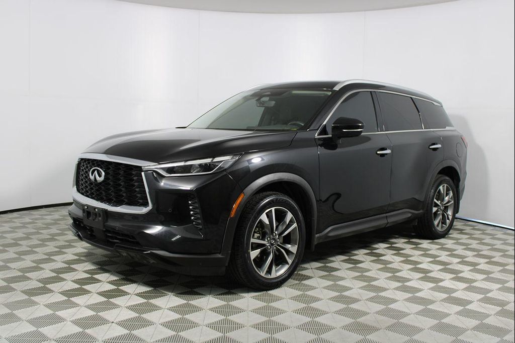 صورة 3 لـ 2023 Infiniti QX60 LUXE