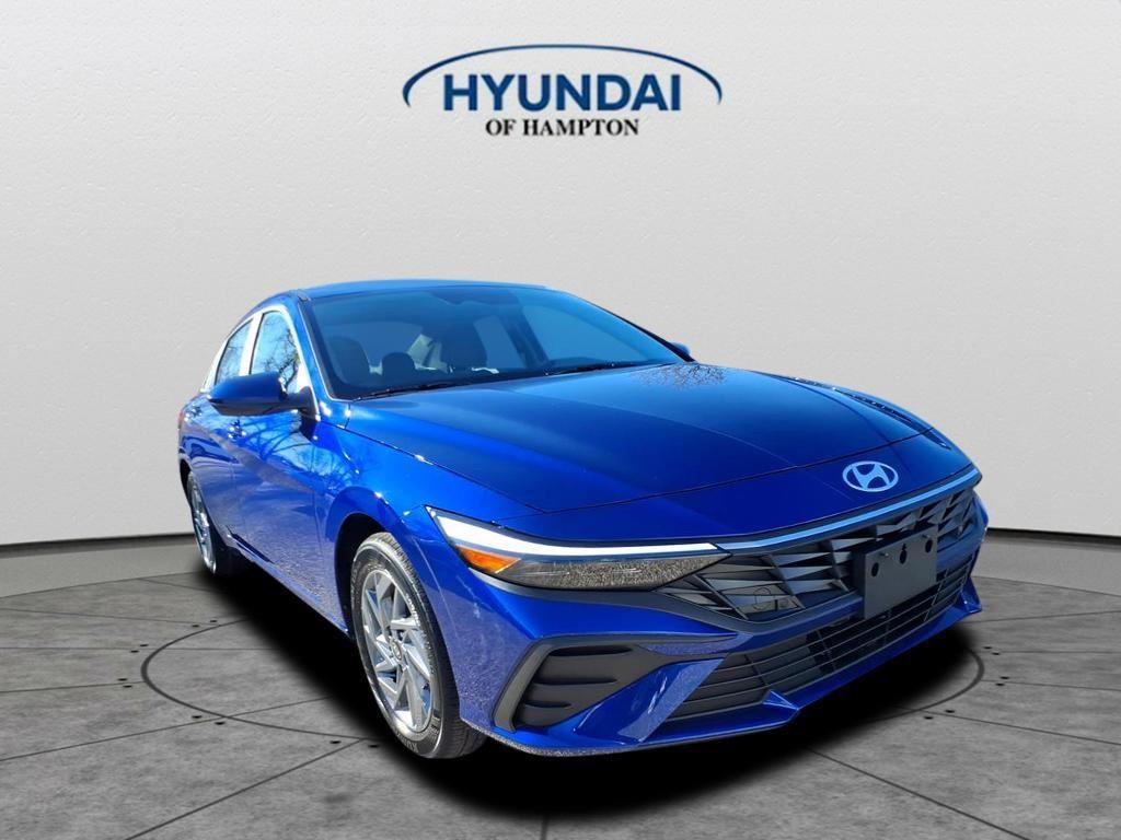 New 2026 Hyundai ELANTRA HEV Blue