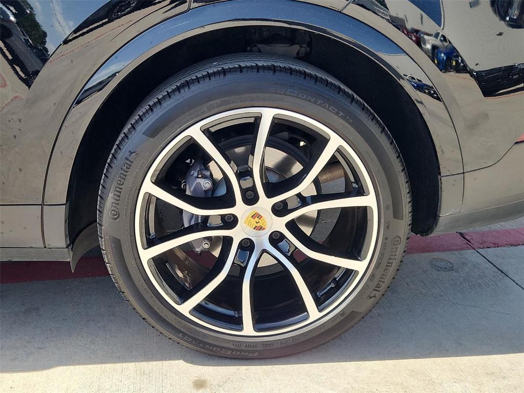 2022 Porsche CAYENNE BASE thumbnail 33