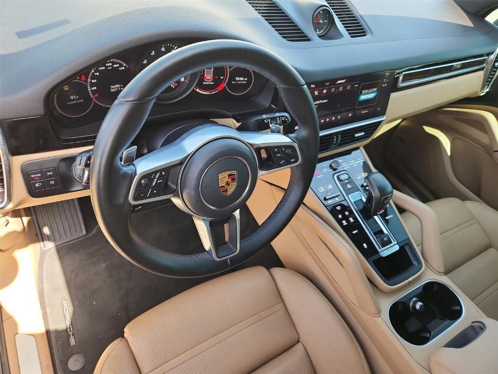 صورة 10 لـ 2022 Porsche CAYENNE BASE