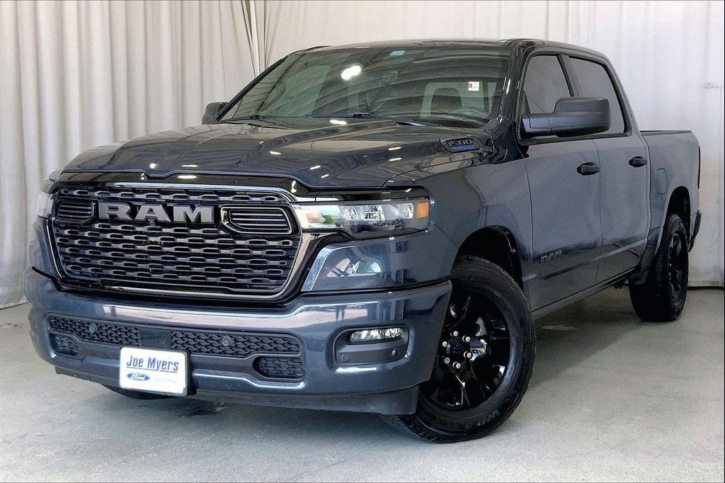 صورة مصغرة 12 لـ 2025 RAM 1500 TRADESMAN
