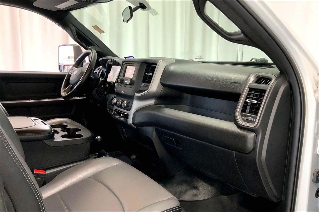 2024 RAM 3500 TRADESMAN CREW CAB 4X4 8' BOX 缩略图 28
