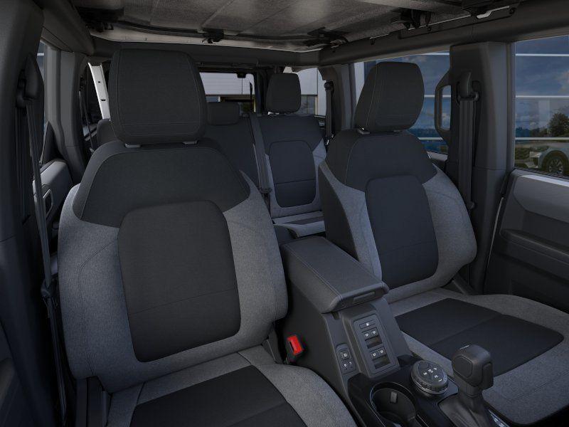 صورة 10 لـ 2026 FORD BRONCO BASE
