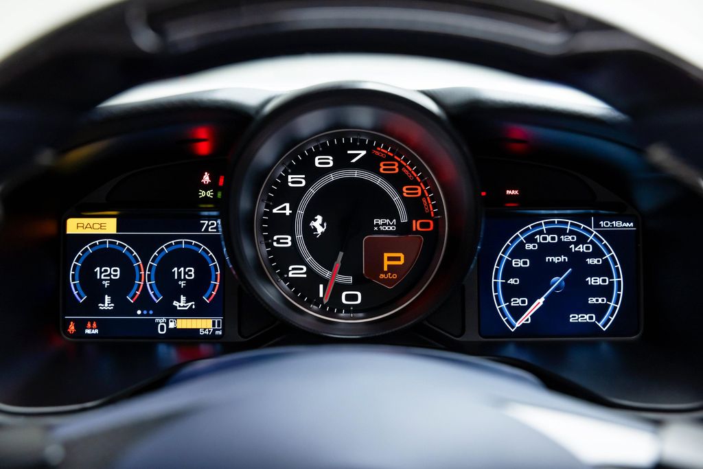 صورة مصغرة 40 لـ 2023 Ferrari PORTOFINO M BASE