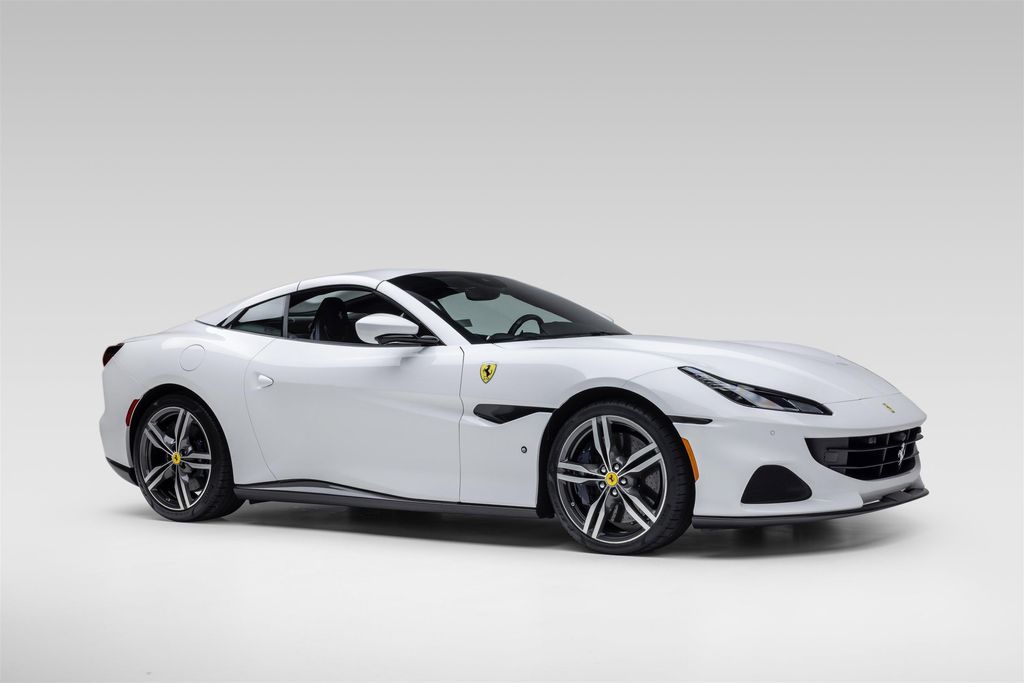 صورة 8 لـ 2023 Ferrari PORTOFINO M BASE