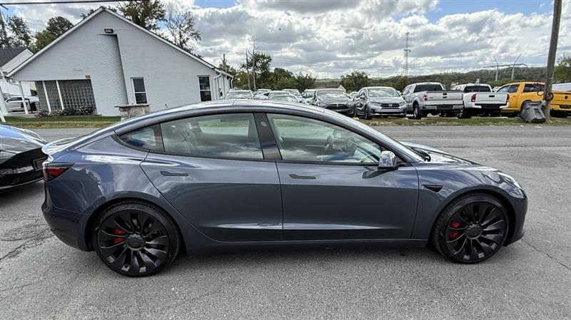 TESLA MODEL 3 PERFORMANCE - 7
