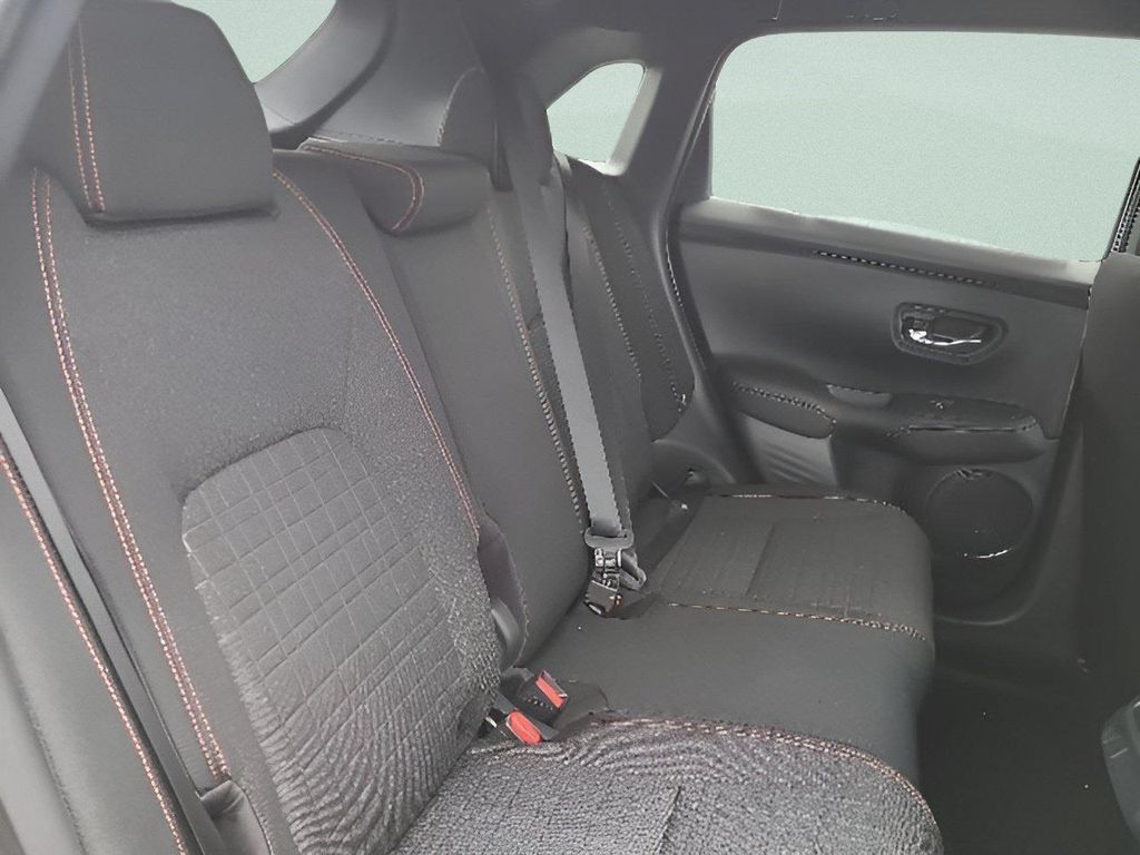 صورة مصغرة 17 لـ 2027 Honda HR-V SPORT AWD
