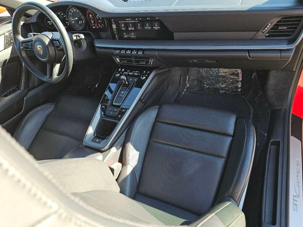 صورة 9 لـ 2020 Porsche 911 CARRERA