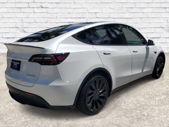 TESLA MODEL Y PERFORMANCE DUAL MOTOR ALL-WHEEL DRIVE - 4