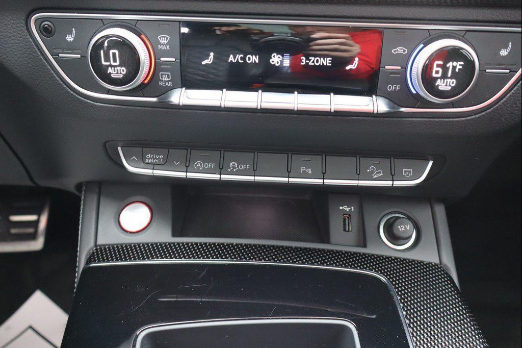 صورة مصغرة 19 لـ 2023 AUDI SQ5 3.0T PREMIUM PLUS